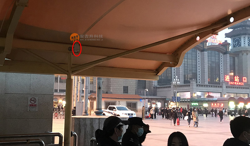 北京火車站采用我司客流統(tǒng)計系統(tǒng)管理進站客流量(圖2) 北京站2.jpg