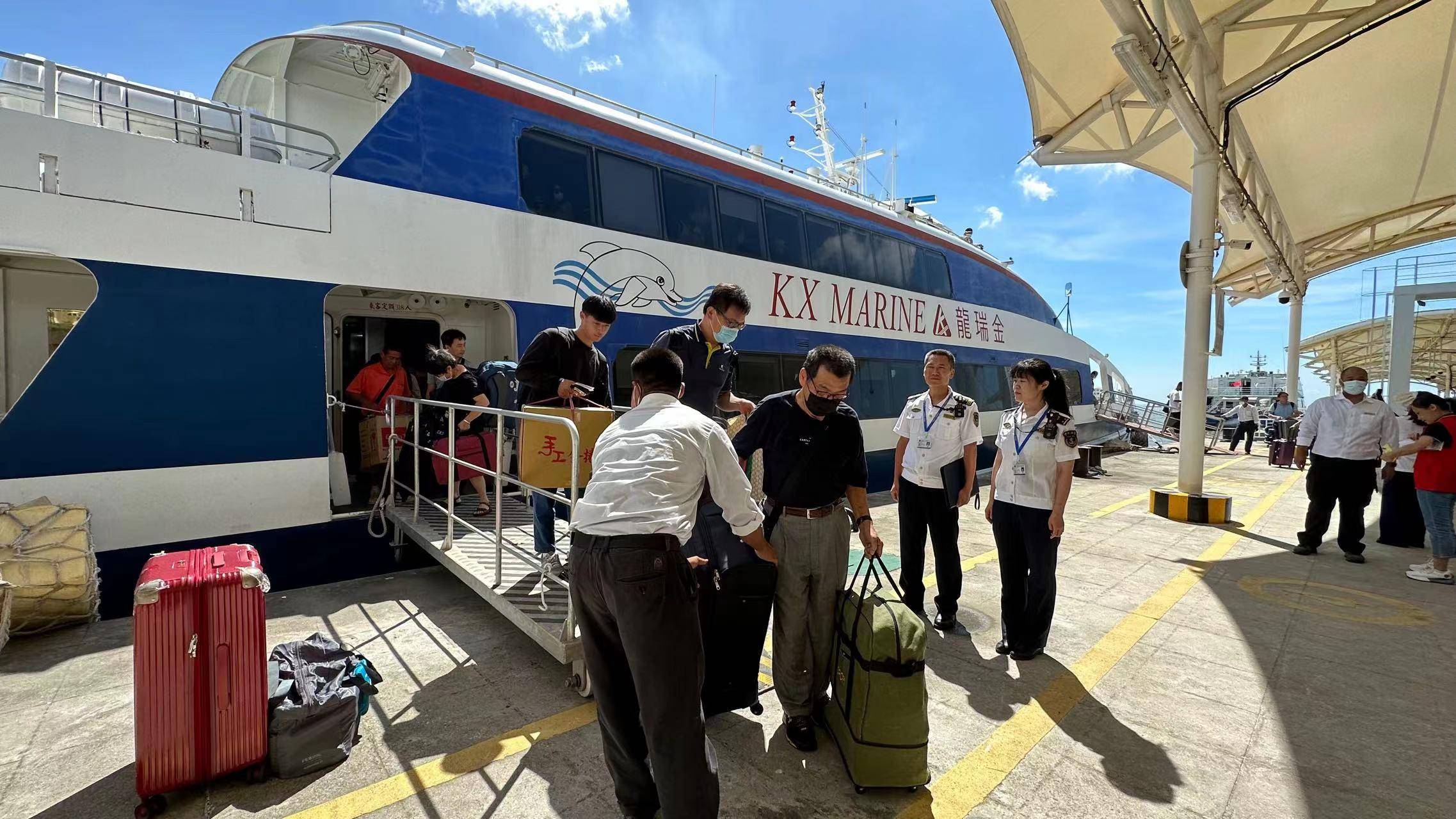 廈金航線客流統(tǒng)計(jì)數(shù)據(jù):客運(yùn)航線出入境客流量突破2000萬(wàn)人次(圖1) 48b3631895e84c78a4458d2112582d02.jpeg